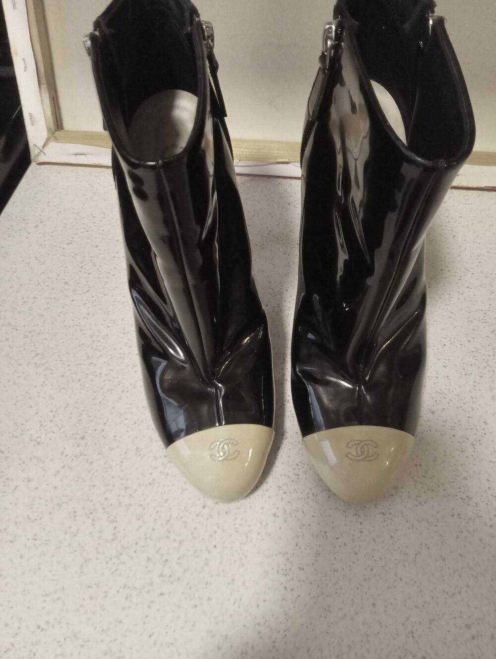 Chanel Women's Black Patent Leather Cap-Toe Flats